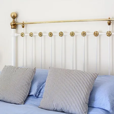 Little Pengelly Farm Bed & Breakfast