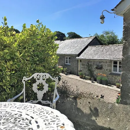 Little Pengelly Farm 4*