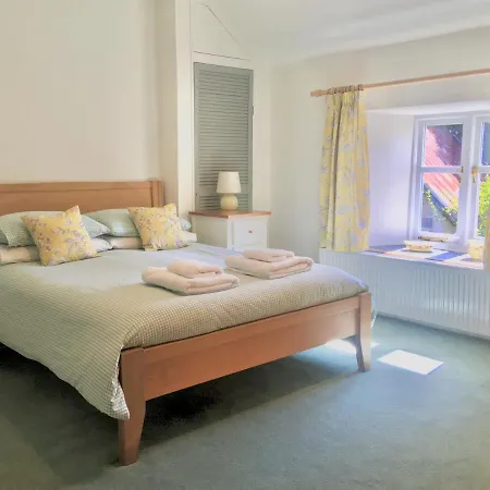 Little Pengelly Farm Bed & Breakfast 4*